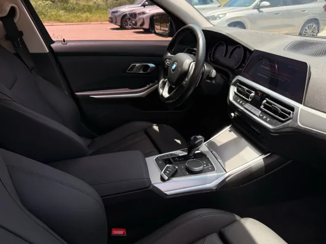 BMW 320I A Modern/sport TB 2.0/a.flex 16V 4P 2020