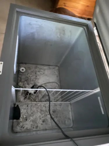 Vendo freezer 1500 