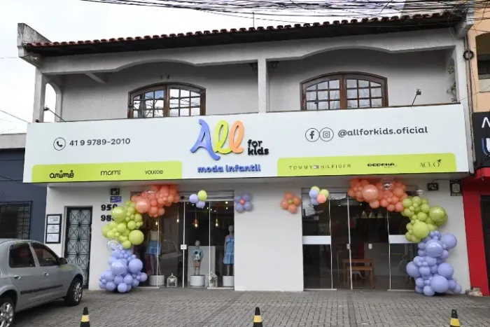 OPORTUNIDADE - VENDE-SE LOJA INFANTIL COMPLETA EM SÃO JOSÉ DOS PINHAIS/PR