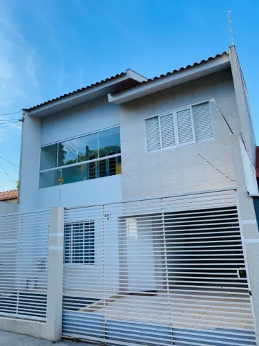 Casa à venda em Jardim São Francisco, Maringá-PR