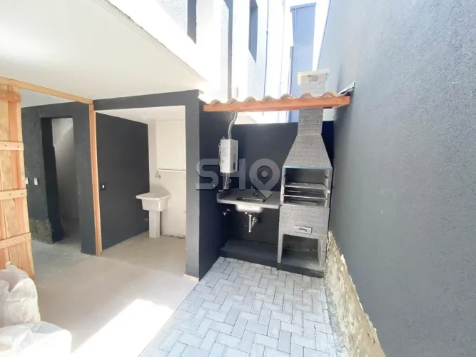 Casa em Condomínio para locação na Vila Ipojuca com 2 dormitórios e 1 vaga