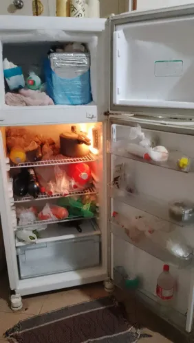 Geladeira duplex usada em bom estado funcionando tudo certinho