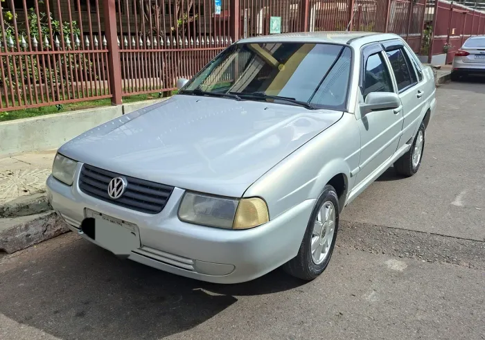 Volkswagen Santana 2.0 MI 2P E 4P 2002