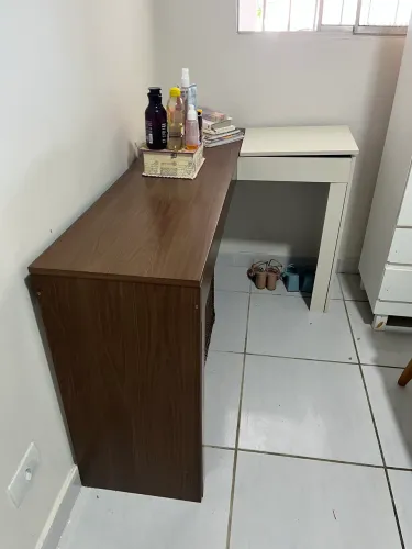Vende-se Penteadeira Escrivaninha