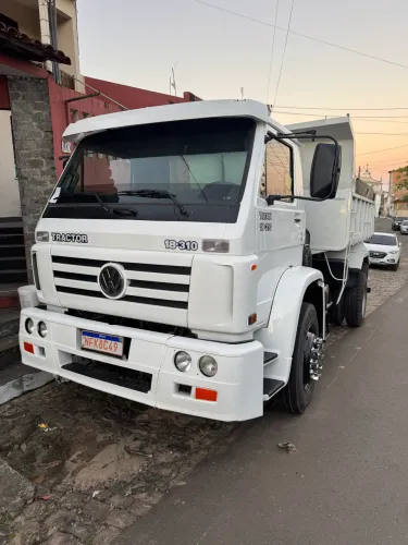 Caminhão caçamba VW 18.310