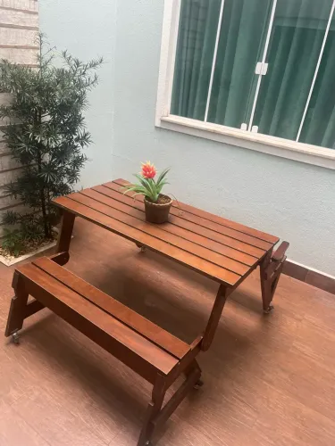 Mesa / Banco de Jardim Retrátil 2 em 1