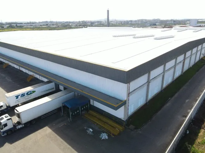 Pavilhão em condomínio fechado com 3.388,00 m² na Av. Tabaí em Canoas