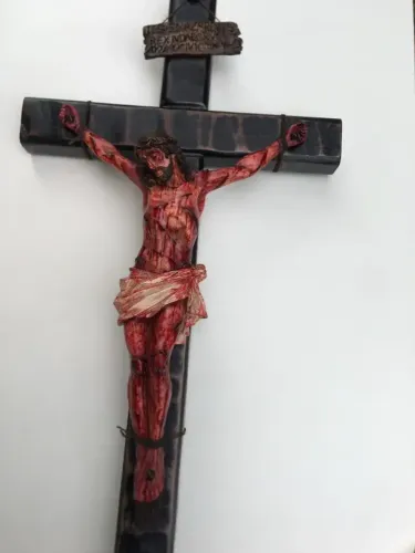 Crucifixo De Parede Realista 50cm