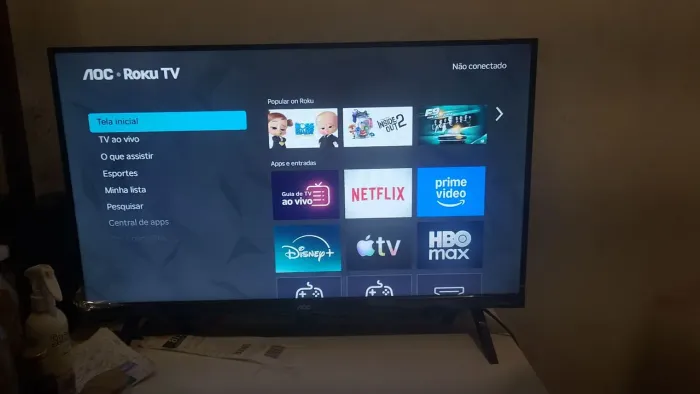 Smartv 32 polegadas com apenas 5 meses de uso, funcionando perfeitamente
