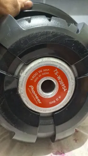 Vendo 1 Alto-falante D12 polegada .e uma Corneta D250x neta em perfeito estado