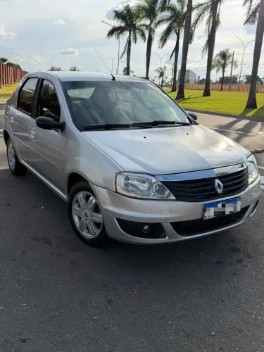 Renault Logan Expression Hi-flex 1.6 8V 4P 2011