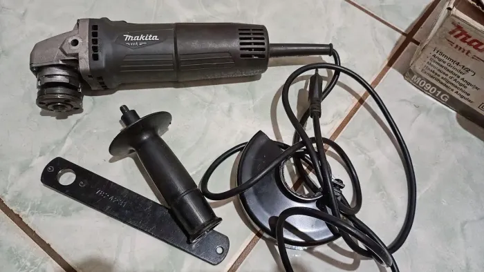 Esmerilhadeira