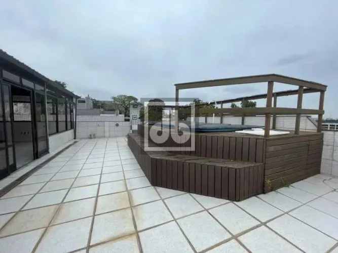 Ilha do Governador - Ribeira - VENDA - Cobertura Duplex - Elevador - 5 Quartos (3 Suítes) 