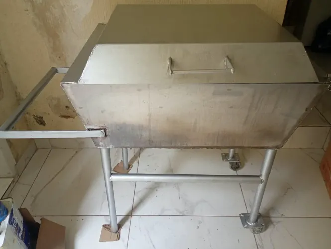 Churrasqueira Inox a bafo