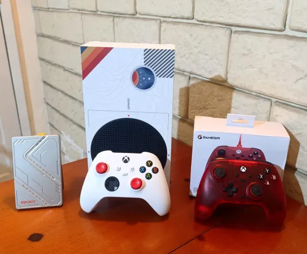 Xbox series S Zerado 2 Controles HD externo 1TB AC CARTÃO 