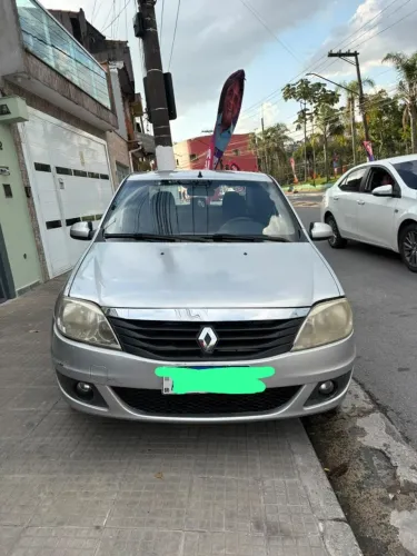 Renault Logan Expression Hi-flex 1.6 8V 4P 2013