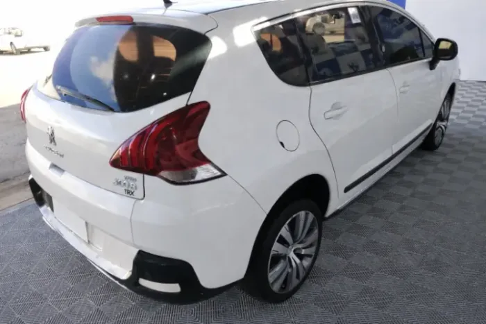 Peugeot 3008 Griffe 1.6 Turbo 16V 5P Aut. 2015