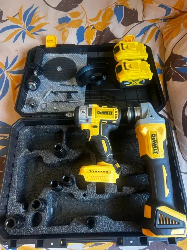 Kit Dewalt chave impacto+mandril e Lixadeira