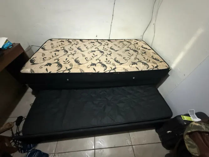 Cama Solteirão com cama Auxiliar 