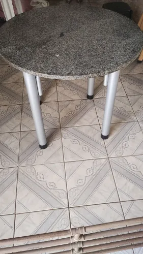 Mesa redonda mármore 91cm pernas reforcadas