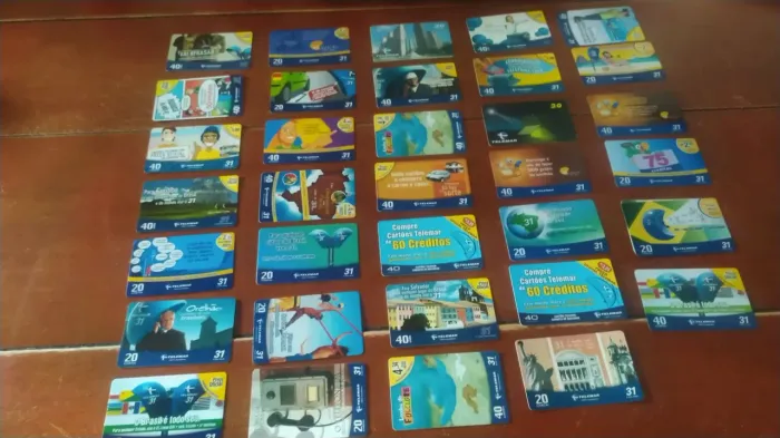 Coleção de cartões telefônico antigo de orelhão