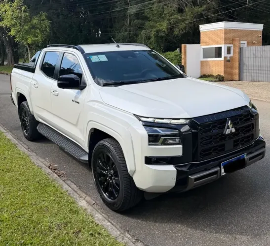 Mitsubishi TRITON Katana 2.4 CD 4X4 TB Diesel Aut. 2026