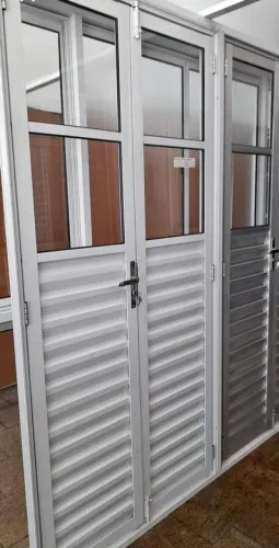 DIRETO DA FABRICA!! PORTA CENTRAL NO ALUMINIO BRANCO