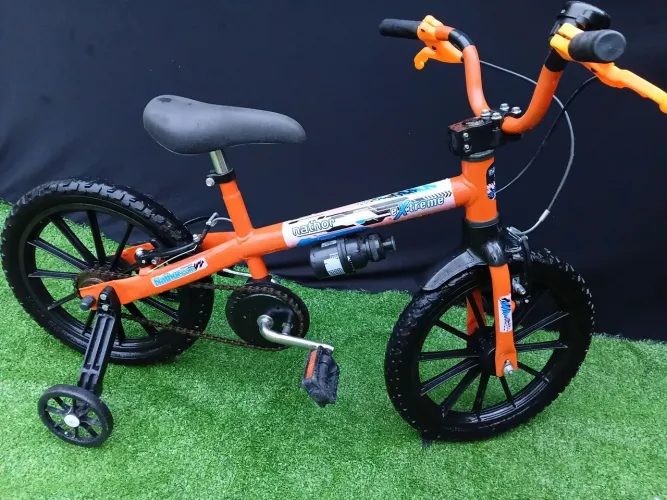 Bicicleta aro 16 infantil com rodinhas