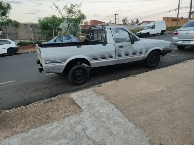 Ford Pampa GL 1.6/ 1.8 (álcool) 1988