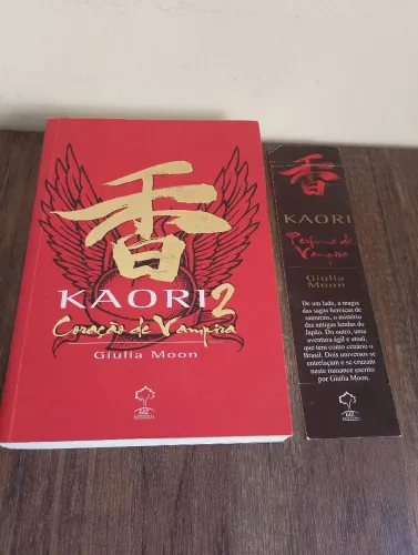 Livro Kaori 2 - Coração de Vampira - Giulia Moon