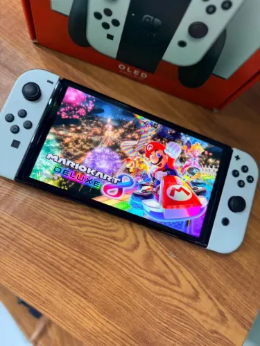 Nintendo Switch Oled 128GB - D E S B L O Q