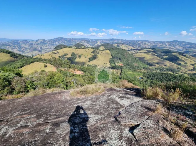 Terreno alto de montanha com vista panorâmica à venda, 96800 m² por R$ 2.500.000 - Mundo N