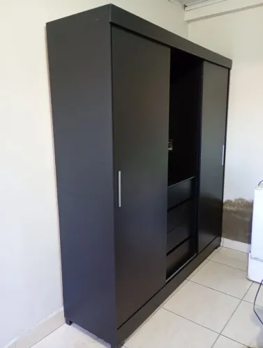 Guarda roupa 