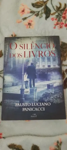 Livro O silêncio dos livros