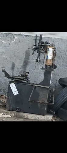 Máquina de desimbeçar pneu