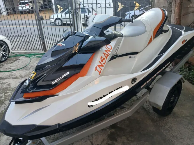 Jet ski seadoo gti 