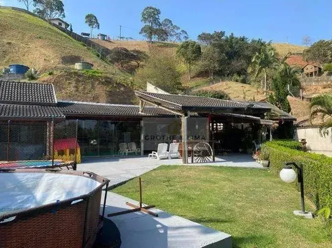 Sítio com 4 dormitórios à venda, 5000 m² por R$ 1.500.000 - Bom Sucesso - São José dos Cam