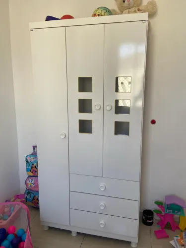Guarda-Roupa Infantil 3 Portas + 3 Gavetas | Super Conservado