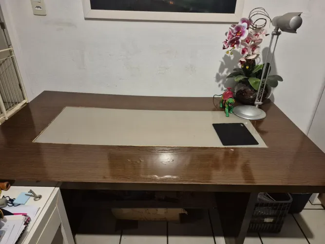 Mesa de escritório antiga