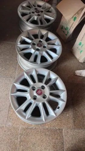 Rodas original FIAT aro 15