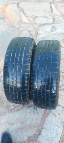 PNEUS 215/ 65/ 16 Bridgestone original . Mais de meia vida.