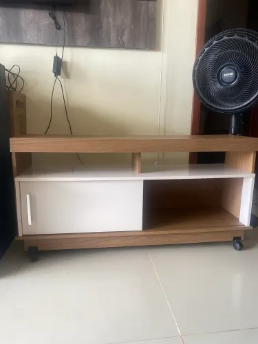 Vendo RACK com rodinhas