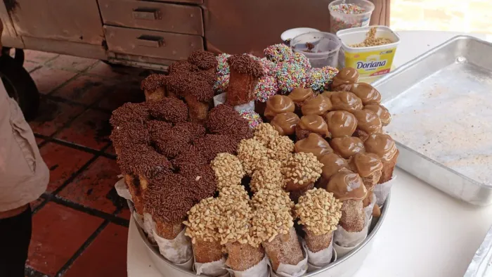 Precisando de vendedores de churros!!