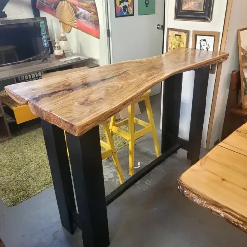 Aparador Bancada -Linha Caroline -Madeira Pinheiro Americano -Borda Orgânica Natural -Resi