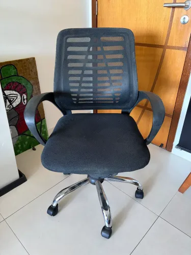 Cadeira de Escritório Giratória