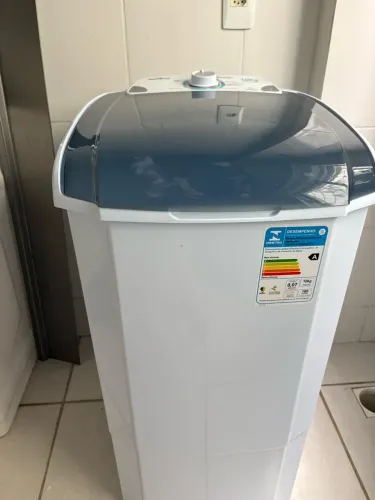 Vendo máquina de lavar Tanquinho Britânia 10Kg
