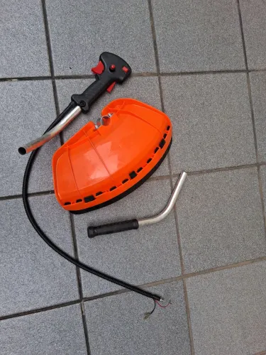Vendo guidão e protetor para roçadeira