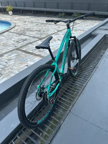 Bicicleta South, quadro 15, roda 29, à venda