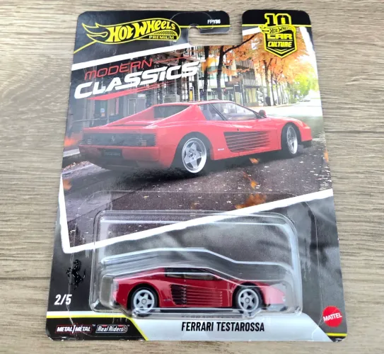 Hot Wheels Ferrari Testarossa Modern Classics