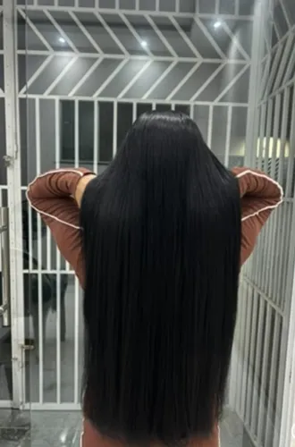 Cabelo brasileiro com aplicação 